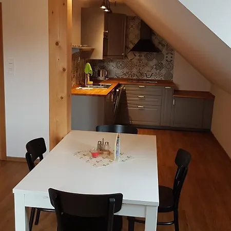 Macura Aparthotel 3*